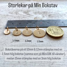 Min Bokstav 18k i olika storlekar. Handgjort och välgjort i Sverige! Tillverkas på beställning.